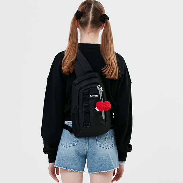 [ KIRSH ]★POCKET UTILITY SLINGBAG Designer fashion, Seoul-fully created | W Concept